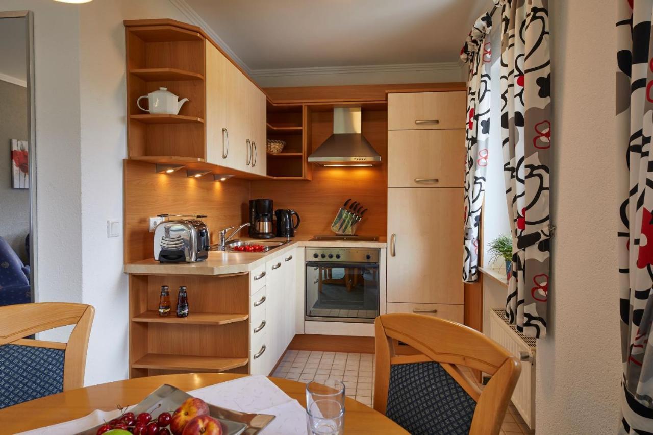 Hotel & Ferienappartements Edelweiss Willingen  Exterior photo